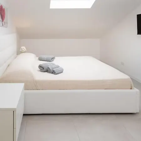 Sweet Apartment